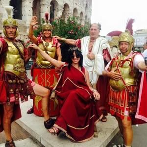 Meet your Posher, Sharon